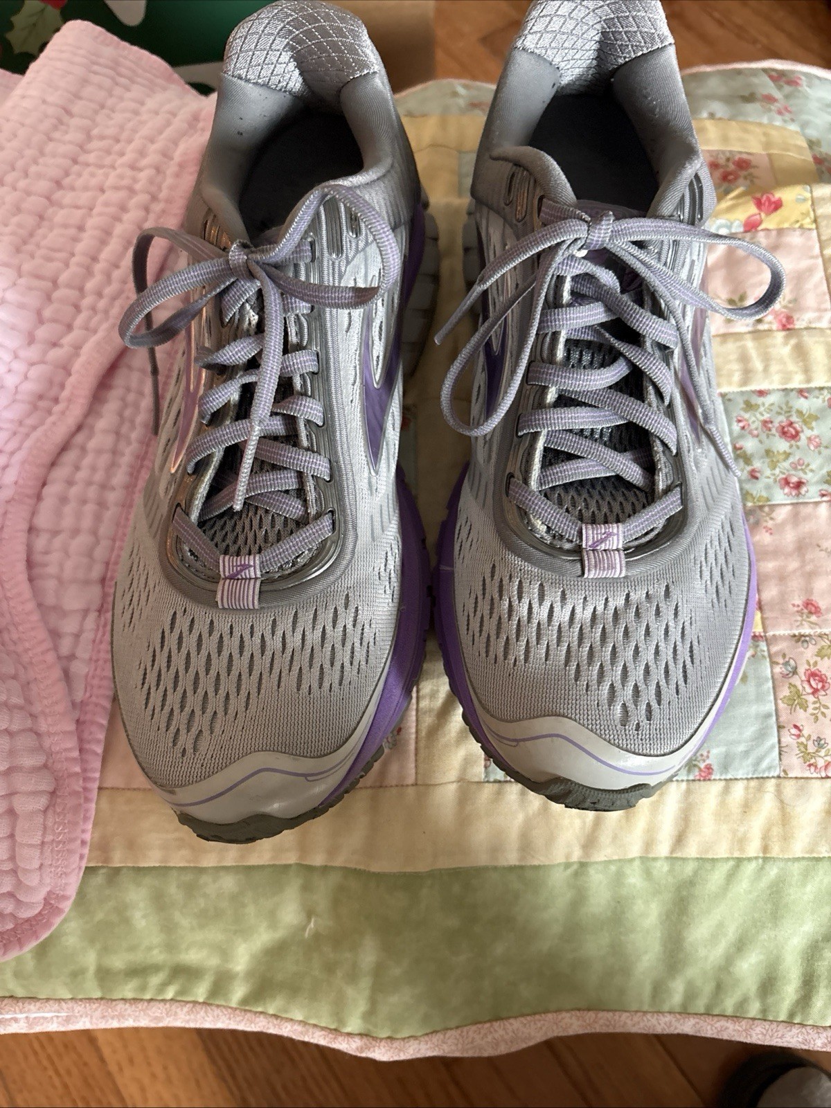 Brooks Sz 10 Women&rsquo;s Tennis Shoes