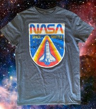 NASA Space Shuttle Distressed Logo Shirt Men s Size Small