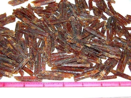 Kyanite red gem grade translucent crystals Tanzania 10 gram lots 4-9 crystals  - Picture 8 of 8
