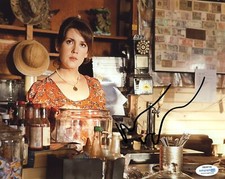 Melanie Lynskey Ever After Autographed Signed 8x10 Photo ACOA
