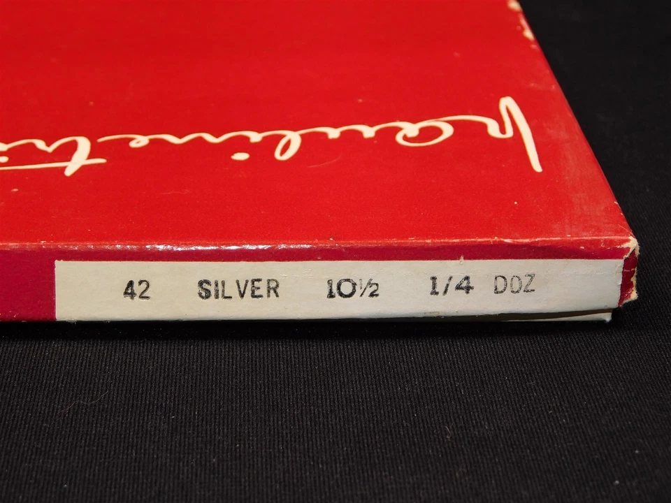 2 pares de medias Pauline Trigere 100 % nailon aspecto húmedo plateado transparente talla 10,5 nuevas de stock Foto 3 de 4