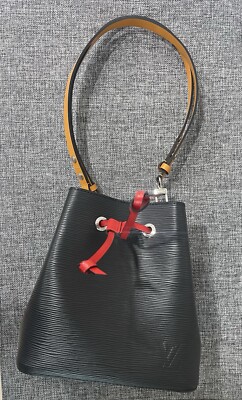 Louis Vuitton NéoNoé BB Black Epi Leather Ladies Handbag Neo Noe