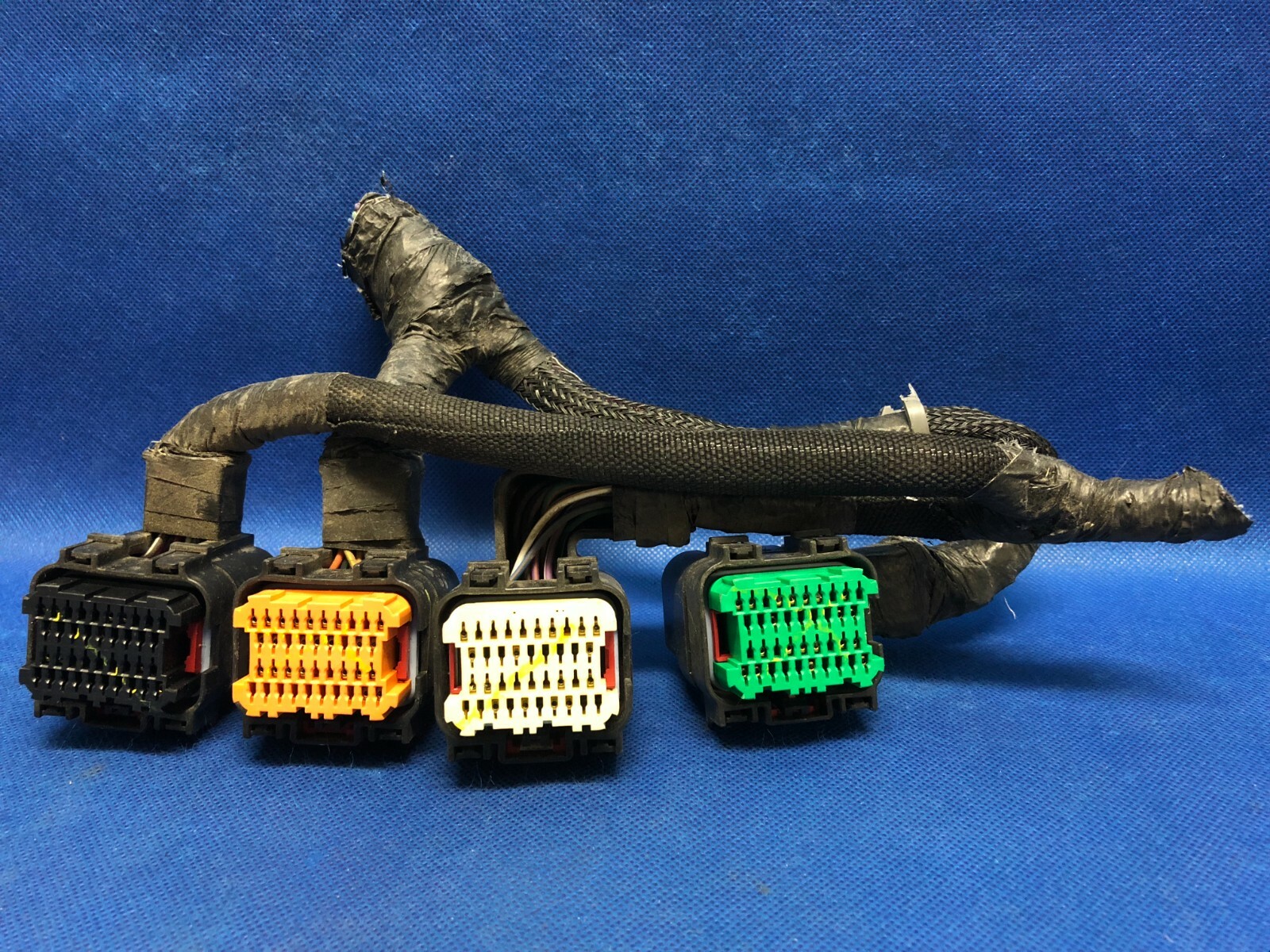 WIRING HARNESS PLUG CONNECTOR 06 PT CRUISER ATX ECM ECU MODULE PCM 05094687AF