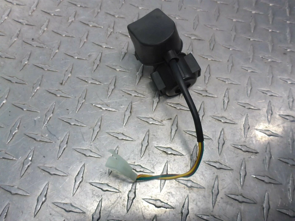 84 Kawasaki LTD KZ 550 KZ550F KZ550 Engine Starter Start Relay Solenoid - Image 3 of 4