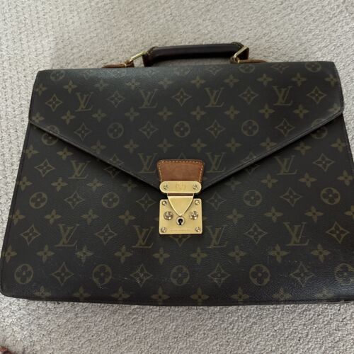 Louis Vuitton Conseiller Briefcase