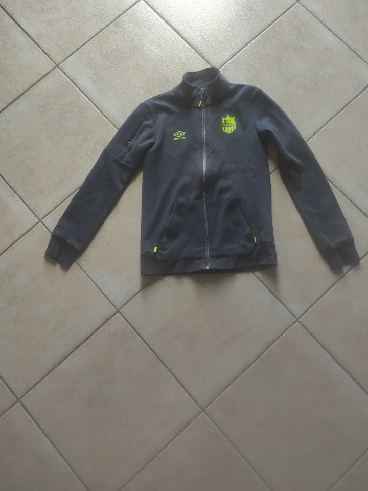 Sweat training F.C NANTES 11-12 ans - Photo 1/1