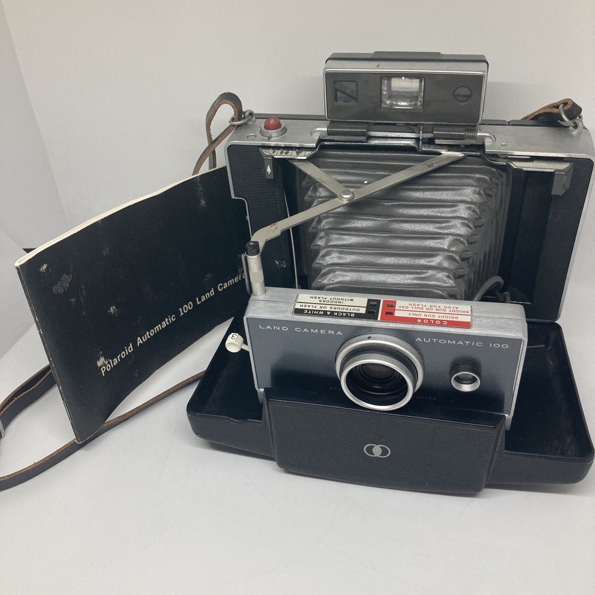 Polaroid Land Camera Model AUTOMATIC 100 with Manual Untested