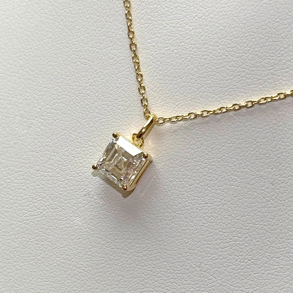Collar colgante solitario de moissanita corte Asscher certificado - plata 925 u oro Foto 3 de 4