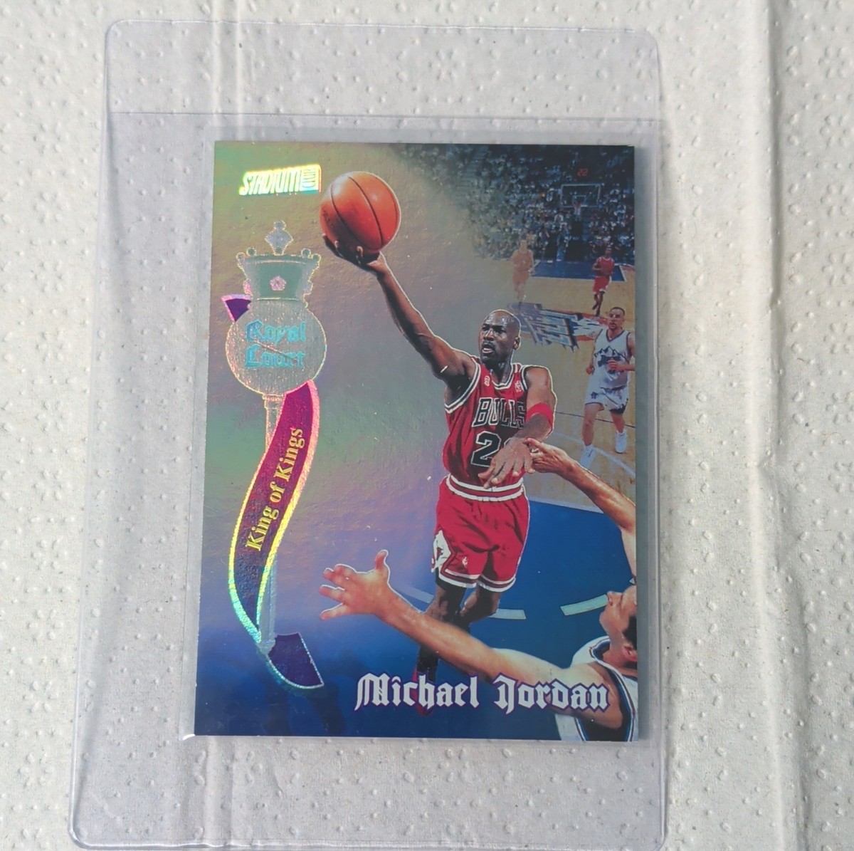 Topps 1997-98 Stadium Club Michael Jordan Royal Court King of