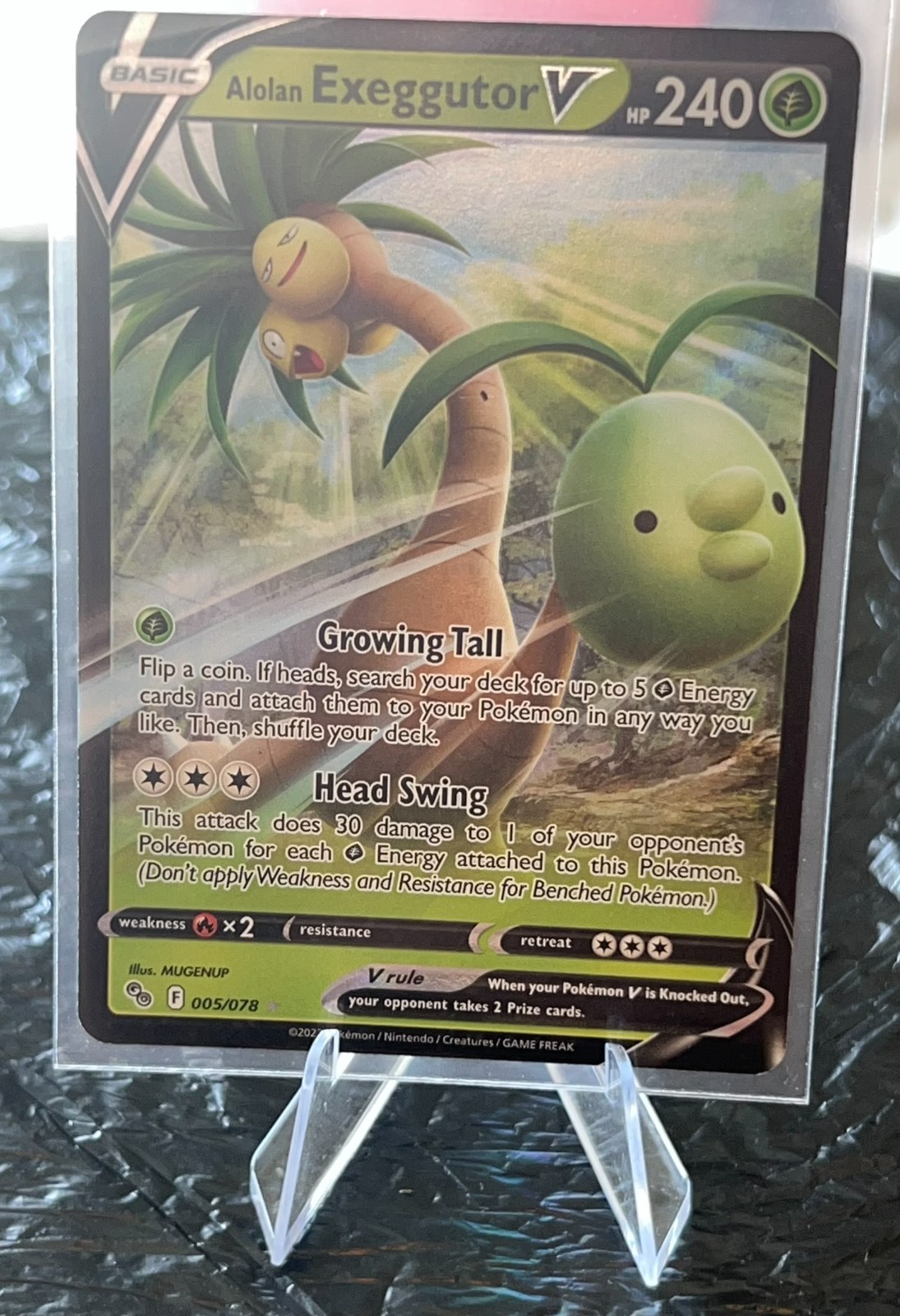 Pokémon GO Pokémon TCG Alolan Exeggutor V NEAR MINT