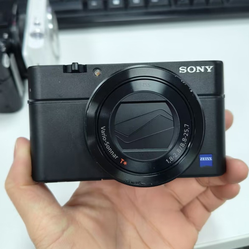 Sony Cyber-shot RX100 III DSC-RX100 M3 Optical zoom 2.9x Compact