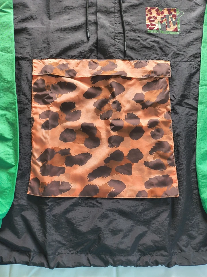 MTV Official Merchandise Anorak Mens Size XL By Dumbgood Cheetah Print Logo NWOT - Image 4 of 4