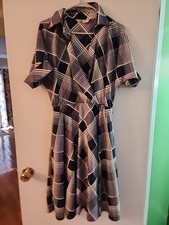 Eliza J Plaid/Check Surplice Navy Blue Midi Navy Blue Short Sleeve Dress Sz 8 