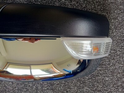 FORD EVEREST 2016-21 GENUINE MIRROR Right Side, Power Fold
