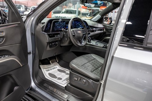 2023 Cadillac Escalade AWD 4dr V-Series - Picture 26 of 40