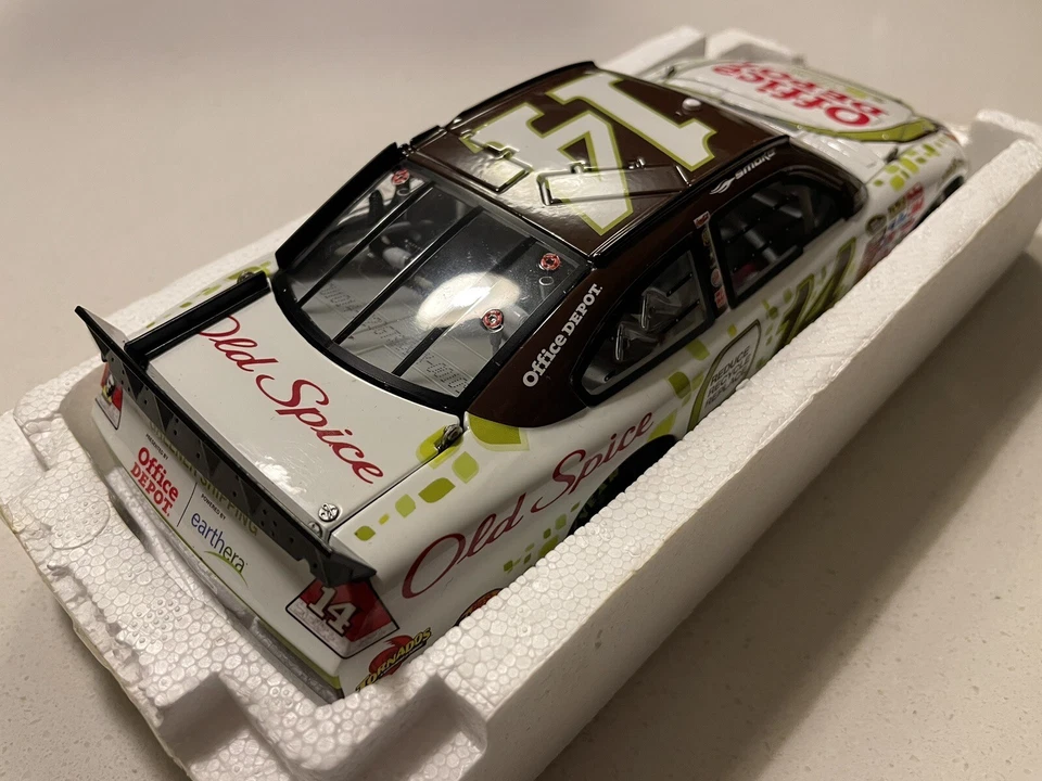 Tony Stewart #14 Office Depot Go Green 2010 Acción 1/24 NASCAR Cup Diecast Foto 4 de 4