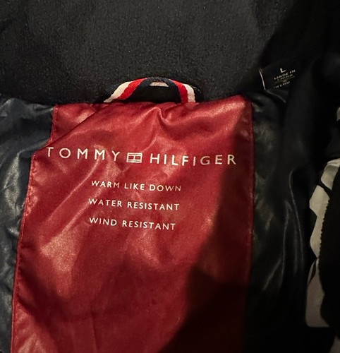 Tommy Hilfiger Men's Navy All Over Logo Print Quilted Puffer Hooded Jacket - Picture 16 of 19