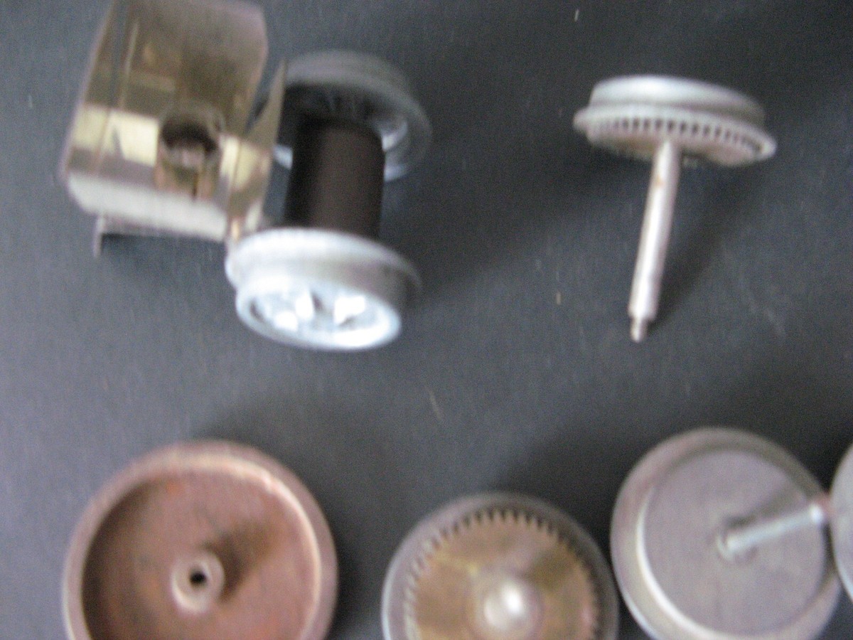 Lot De 26 Roues Pour Locomotive – Échelles 1/43, 0 – Métal – Diamètre 26 à 58 Mm