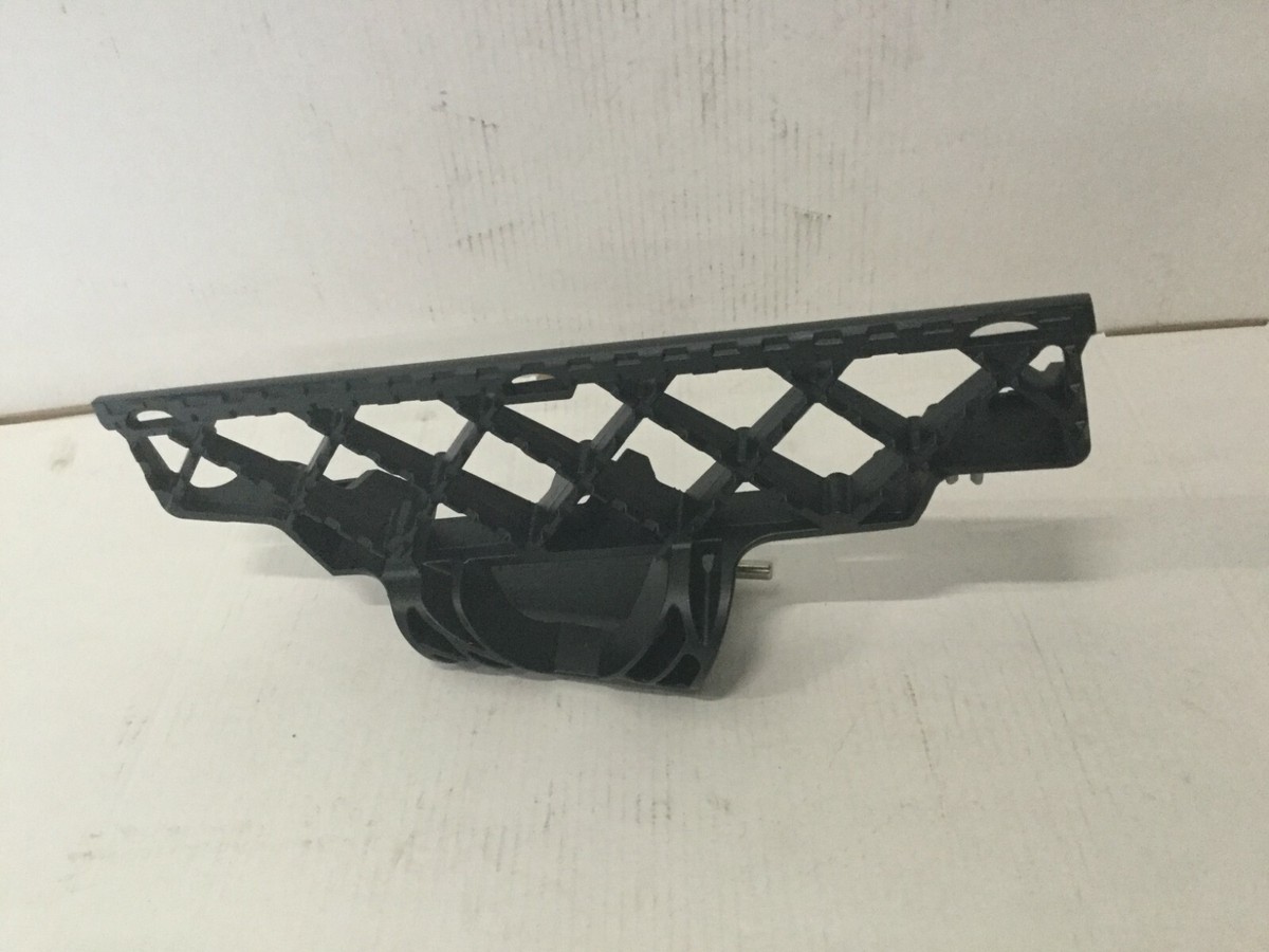 Mercedes-Benz Auftritt A960883180164 Vorne Rechts Baumuster ( 963 