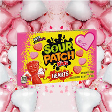 Sour Patch Kids Soft  Chewy   Valentine  s Day Candy Hearts 3.1 oz. Gift Box