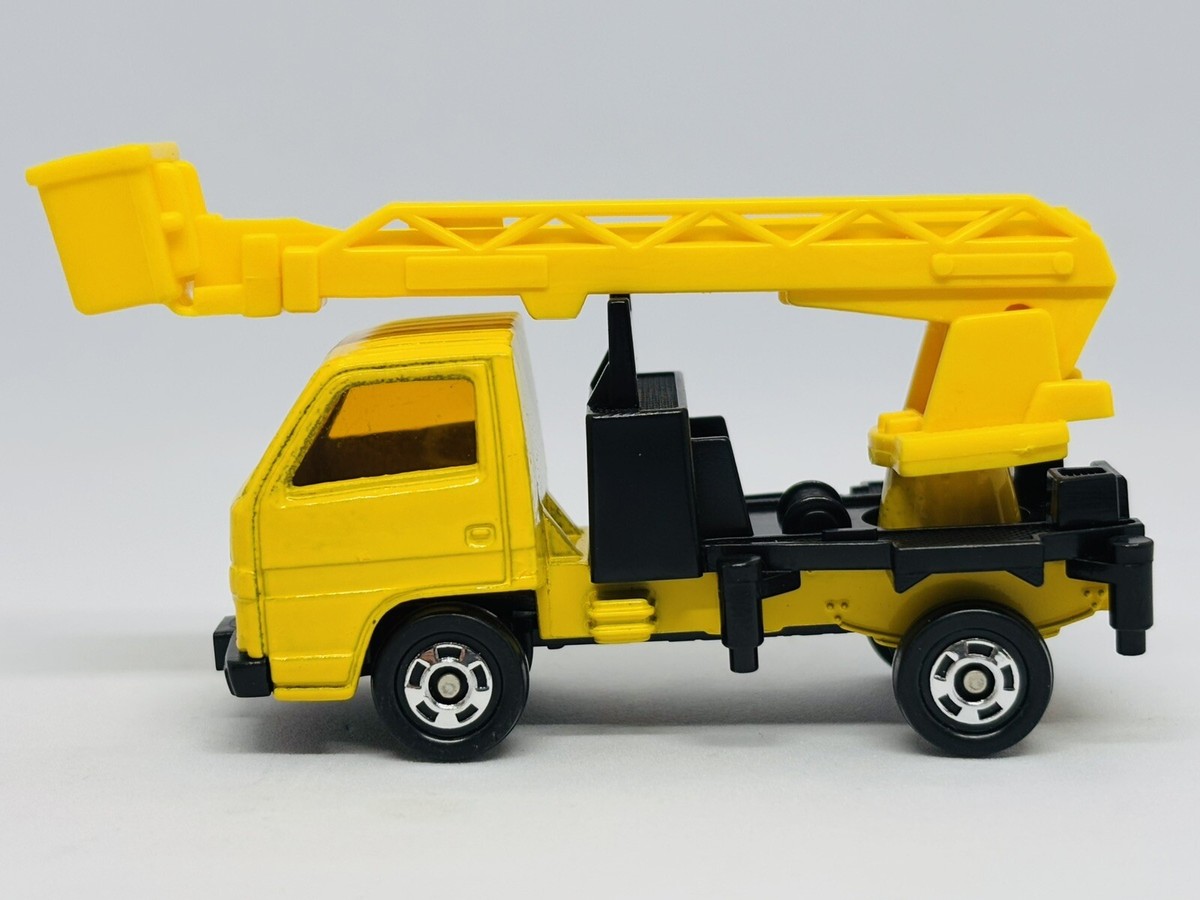 Tomica Tomy 38-5 Isuzu Elf Skymaster - Made In Japan | eBay