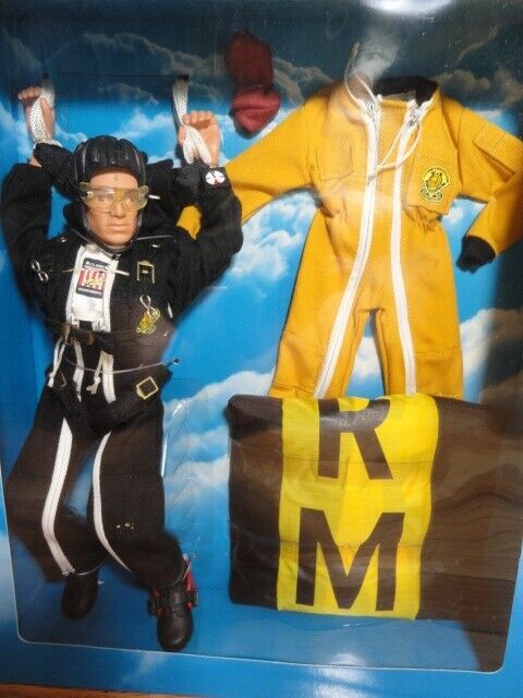GI Joe Limited Edition FAO Schwarz US Parachute Team Army GI Joe Limited Edition FAO Schwarz US Parachute Team Army