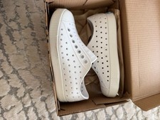 NIB Native Shoes Jefferson Kids C9 Slip On Shell White All White Sneaker MSRP 50