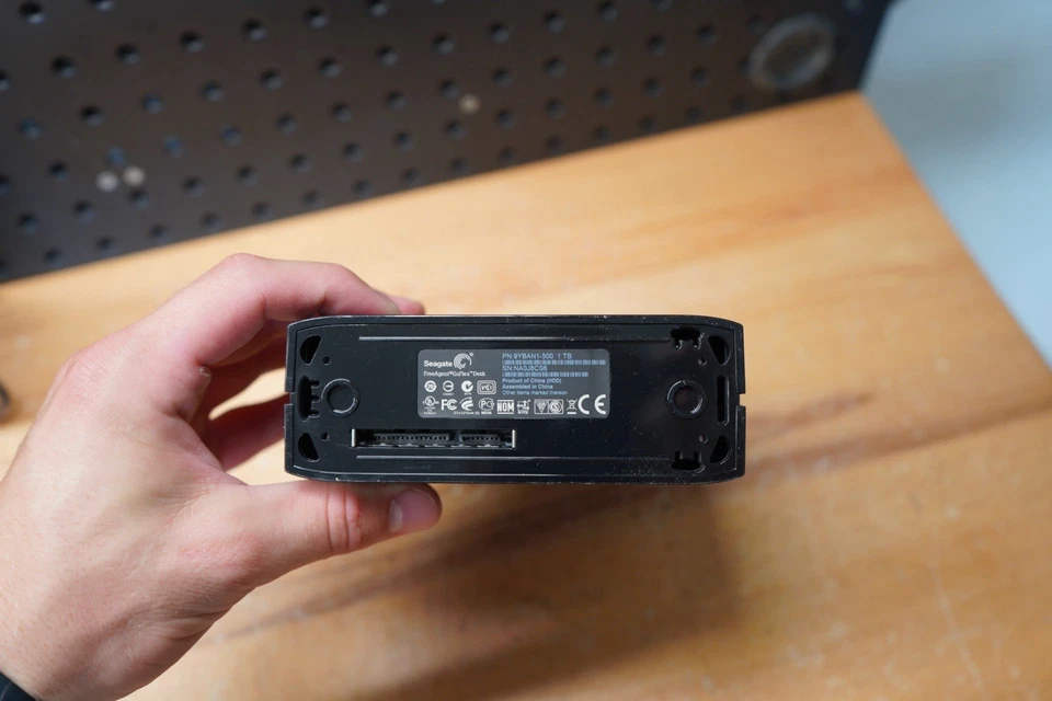 (i) Seagate FreeAgent GoFlex 9YBAN1-500 1 TB Drive - Imagem 4 de 4