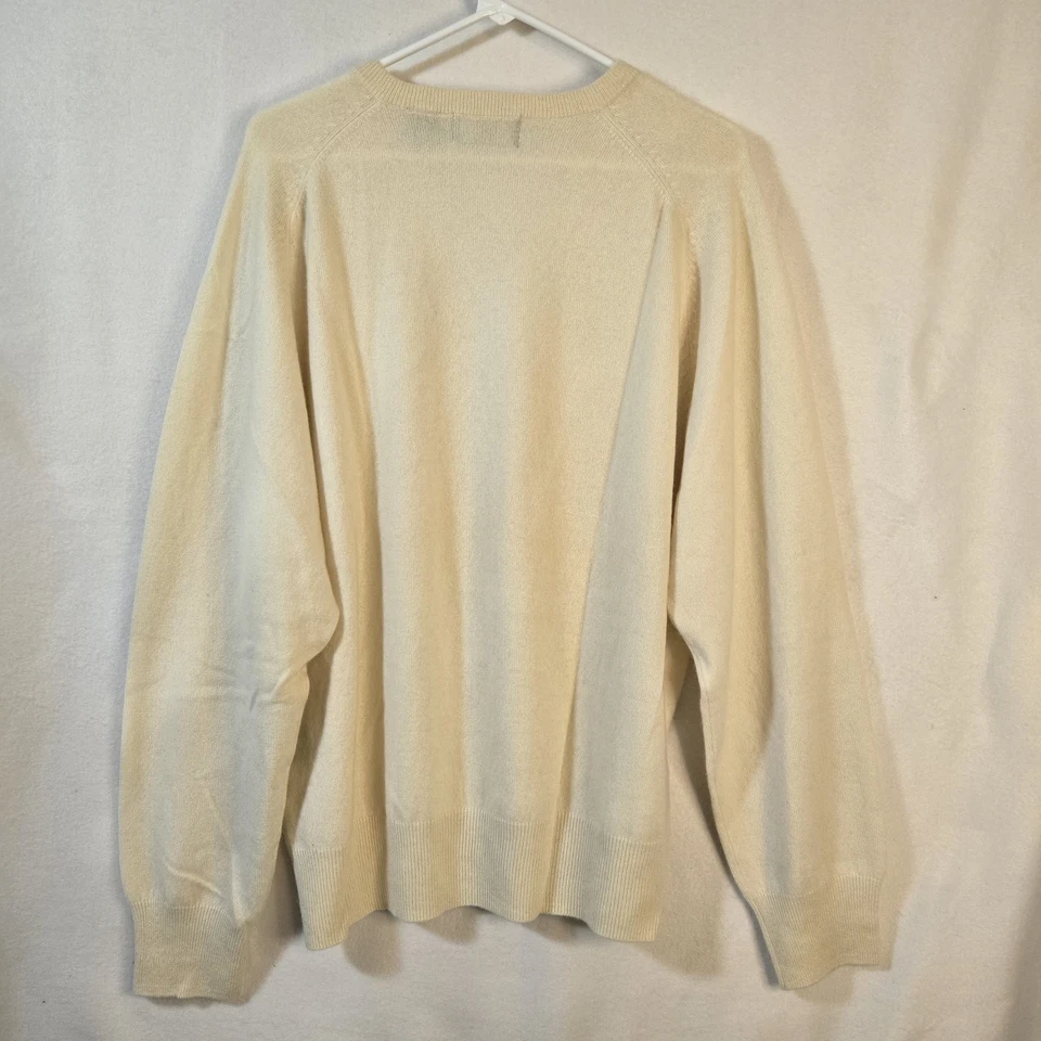 Suéter Hunt Club Etiqueta Negra Para Hombre 100% Cachemira Cuello en V Talla Grande Crema Usado en Excelente Condición Foto 2 de 4