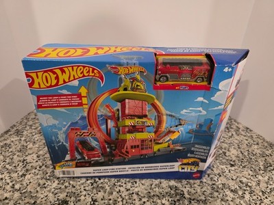 Super Loop Fire Station Netflix HOT WHEELS Mattel MIB NEW
