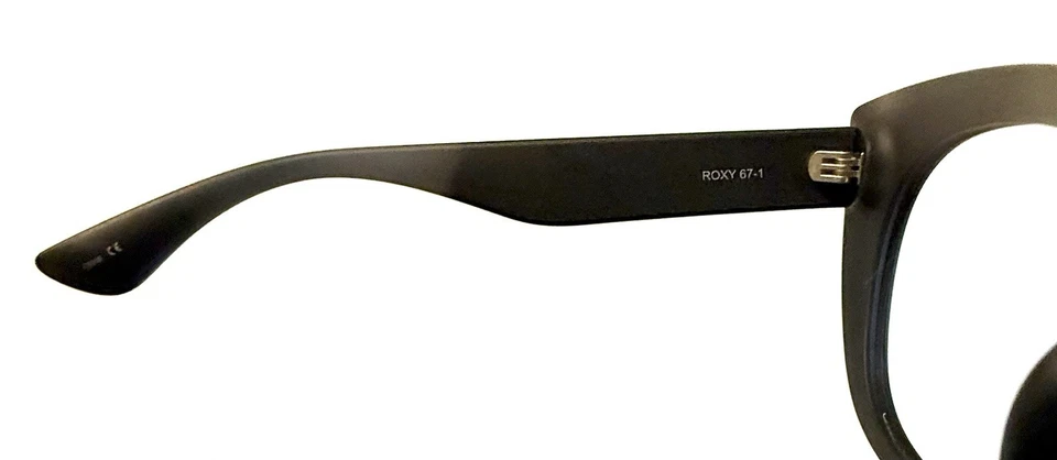 Gafas de sol para mujer Roxy negras ojo de gato Foto 2 de 3