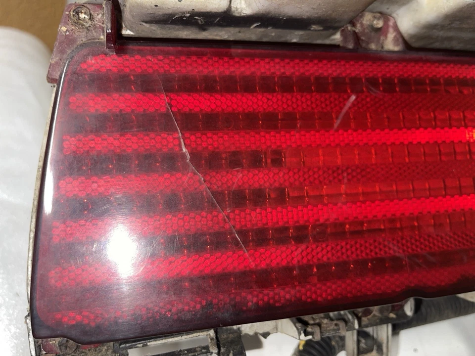 Caprice Classic 1979 luz trasera lateral izquierda + luz de marcha atrás OEM Foto 3 de 4