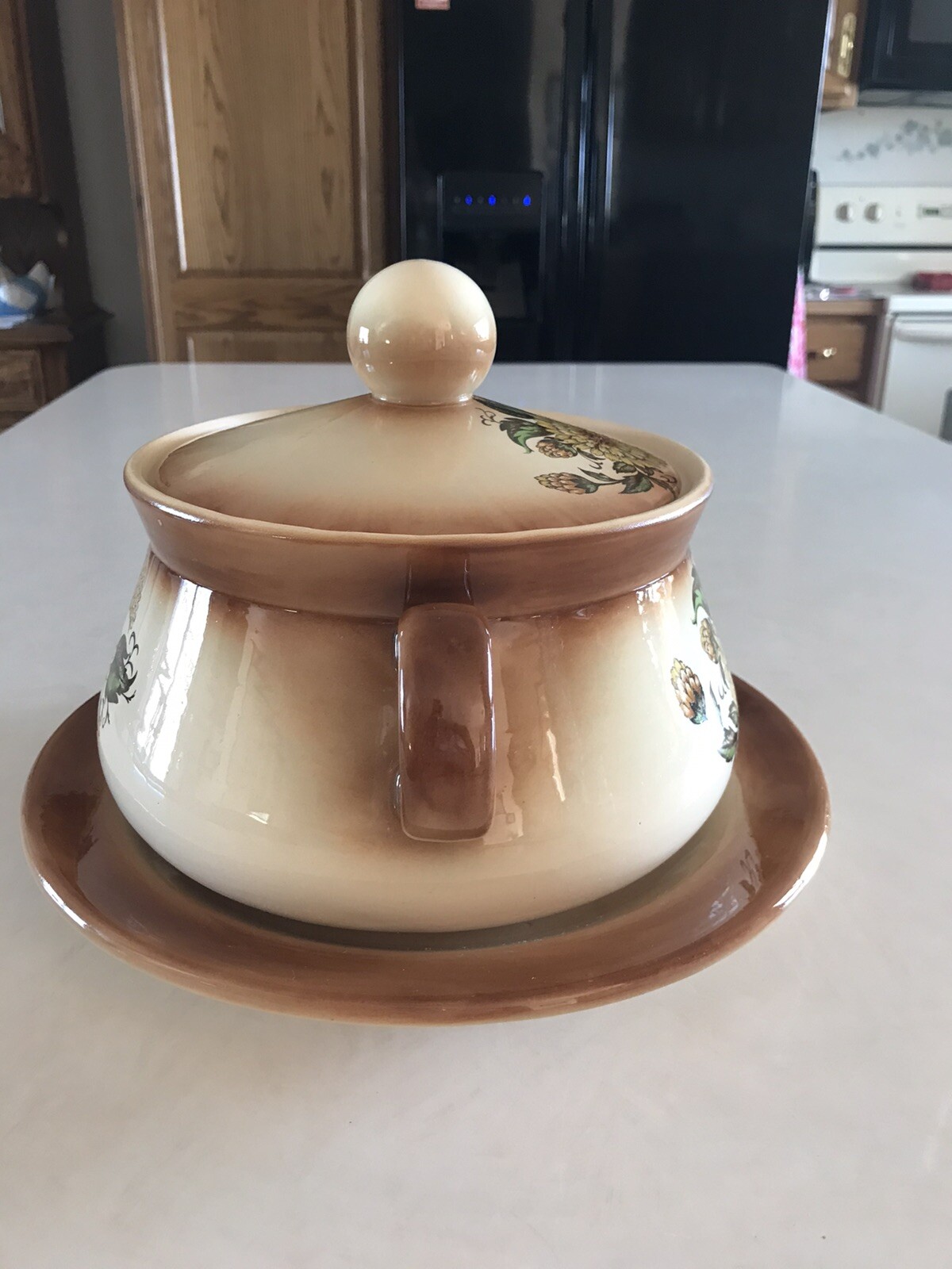 Vintage 1978 Byron Molds Ceramic Soup Tureen/Lid /Ladle & Plate 3qt 4 Piece Set