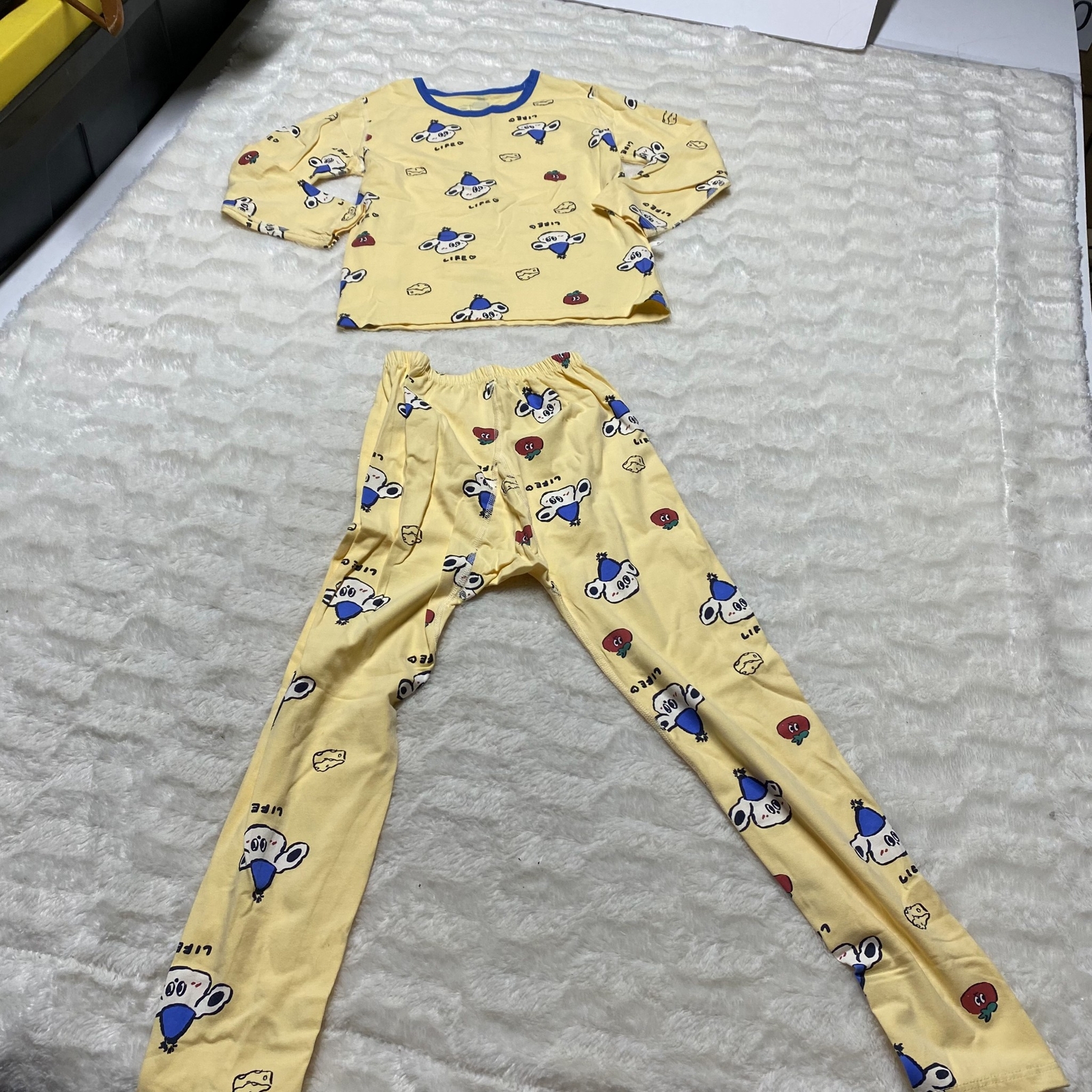 Picture 1 of 12