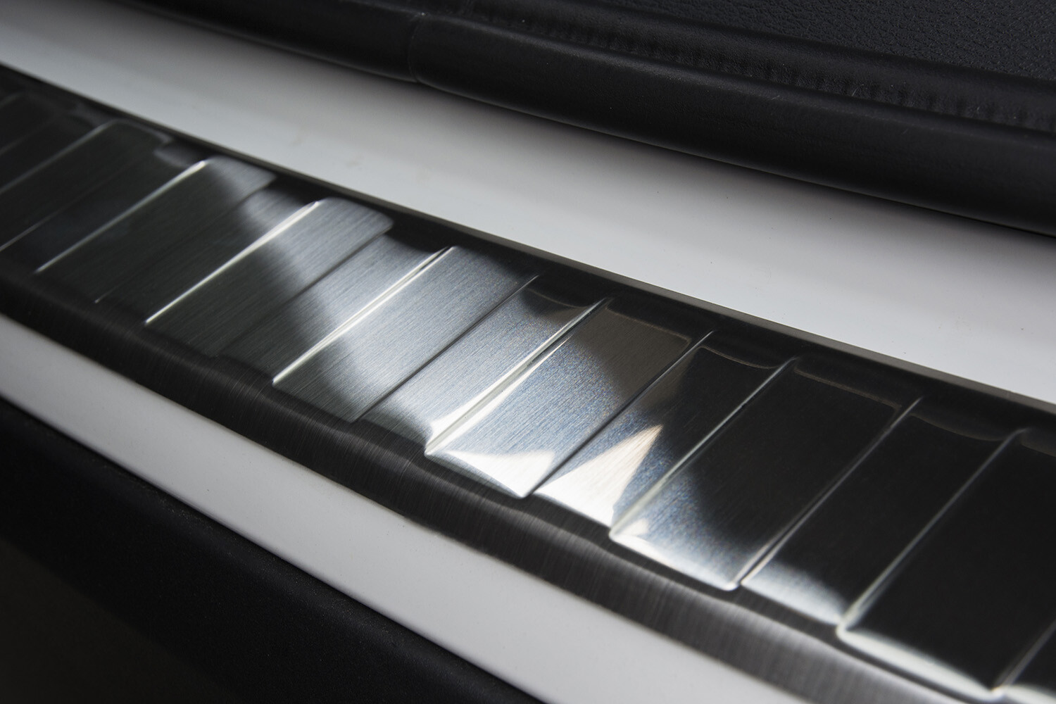 per BMW X1 F48 FL 2015-2022 PROTEZIONE POSTERIORE PARAURTI SPAZZOLATO
