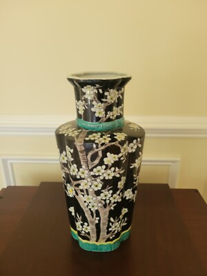 Exquisite Old Black and White Cherry Blossom Pattern Chinese Vase 