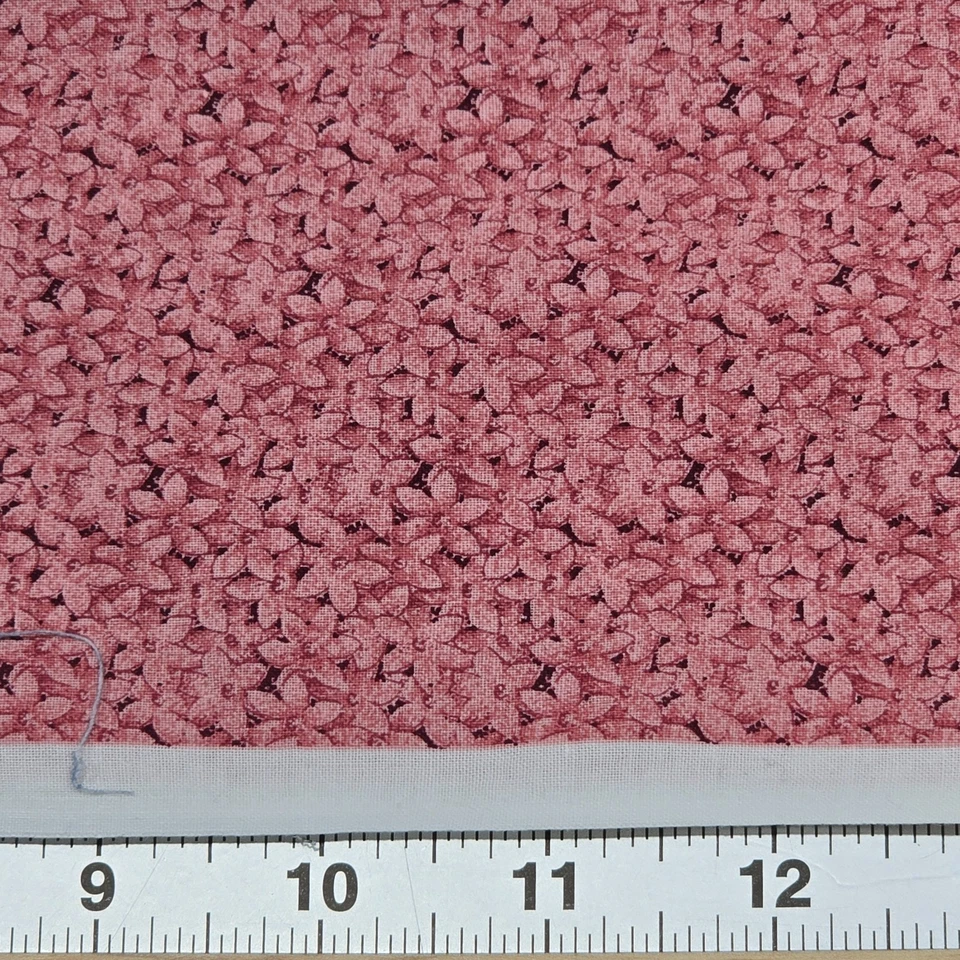 Cotton Quilt Fabric 17"x42" Cranston VIP Ditzy Pink Floral Blender Print - Image 4 of 4