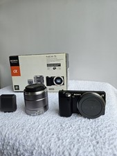 Sony NEX-5 Kit Officiel Double Objectif 18-55 OSS + 16mm f/2.8 + Flash HVL-F7S