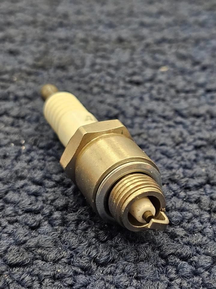 (QTY 8) Autolite 85: Spark Plug Copper Resistor for 1979 Dodge CB300 - Image 4 of 4