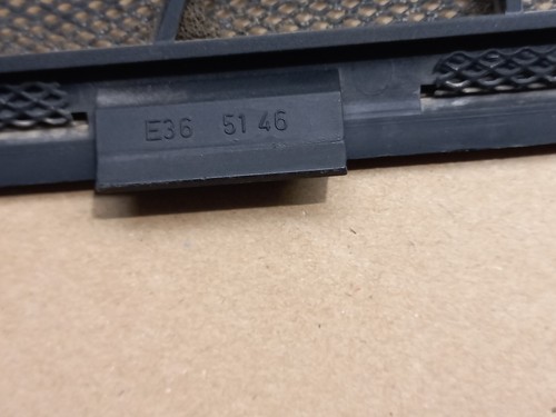BMW E36 COUPE REAR SPEAKER COVER / GRILL 19605791 BLACK - Picture 8 of 9