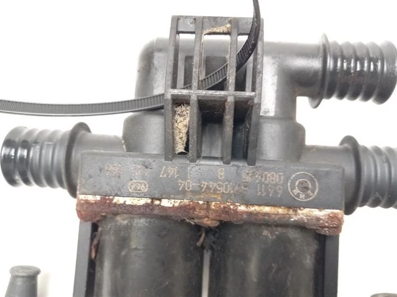 HEATER CONTROL WATER VALVE FOR BMW X5 2007 - 2018 PN 64116910544 - Image 2 of 4