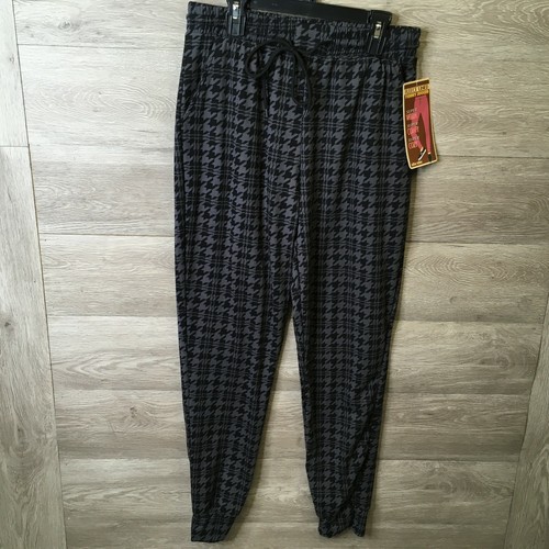 Shosho Womens Medium Houndstooth Soft 
