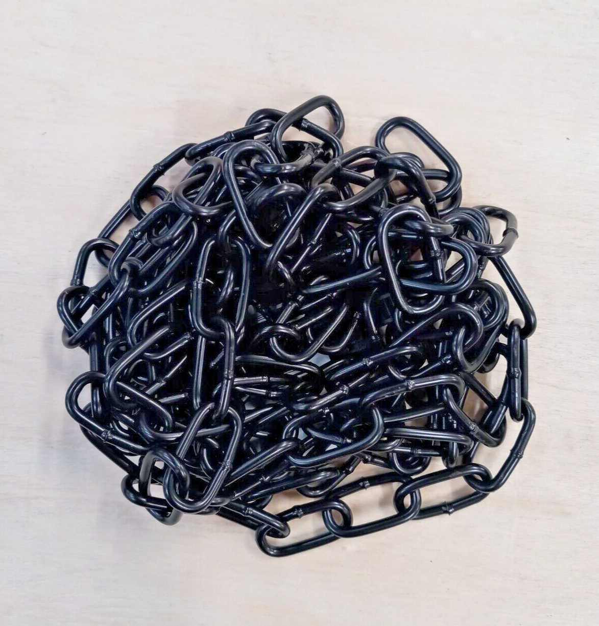 2.5 Metres of Black Steel Welded Chain - 3mm x 21mm