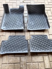 Gummi Fußmatten Mercedes Benz A-Klasse Gummi Fußmatten Mercedes Benz A-Klasse