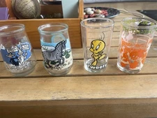 Vintage Cartoon Characters And Welch’s Animal Glass Cup Jar Looney Tunes Tweety