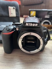 Nikon D3500 DSLR Camera 24.2MP + 18-55mm VR Lens Kit | Excellent Condition + Bag