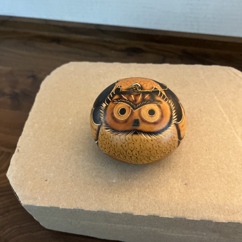 LUCUMA OWL GOURD HAND PAINTED ORNAMENT FOLK ART FIGURINE MADE IN PERU 3"