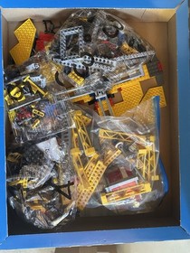 LEGO City 7905 BUILDING CRANE with instructions and box *Please See Description