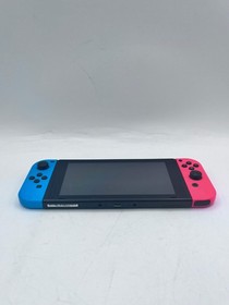 Nintendo Switch (HAC-001) 2017 32GB - Blue/Red Joycons