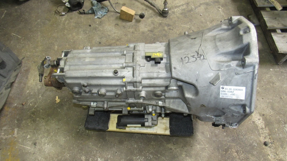 08 12 BMW E90 E92 E93 M3 S65 6 SPEED MANUAL TRANSMISSION OEM 12379